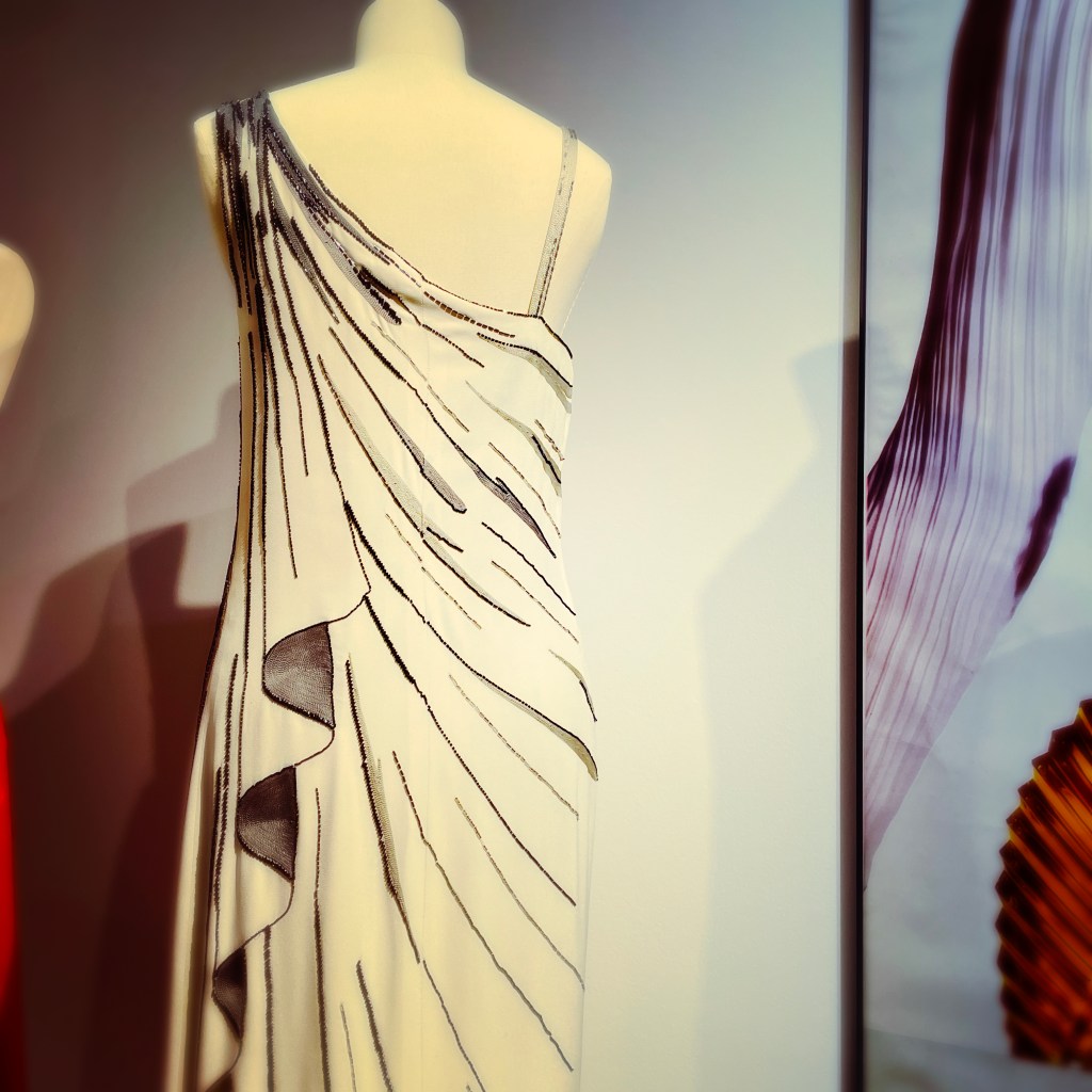 "Plongée dans les années 80 : Pourquoi l'exposition au Musée des arts décoratifs est une déception"