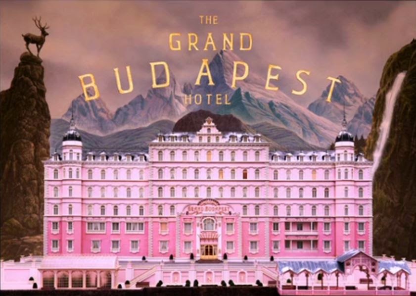 Vue de l'hôtel rose de Grand Budapest Hôtel de Wes Anderson