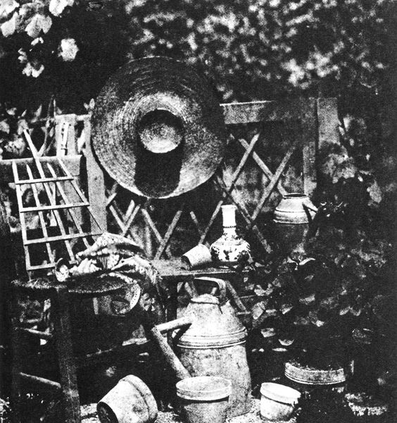 Hippolyte Bayard, Nature morte, 1844, photo en noir & blanc — Hommage aux pionniers de la photographie